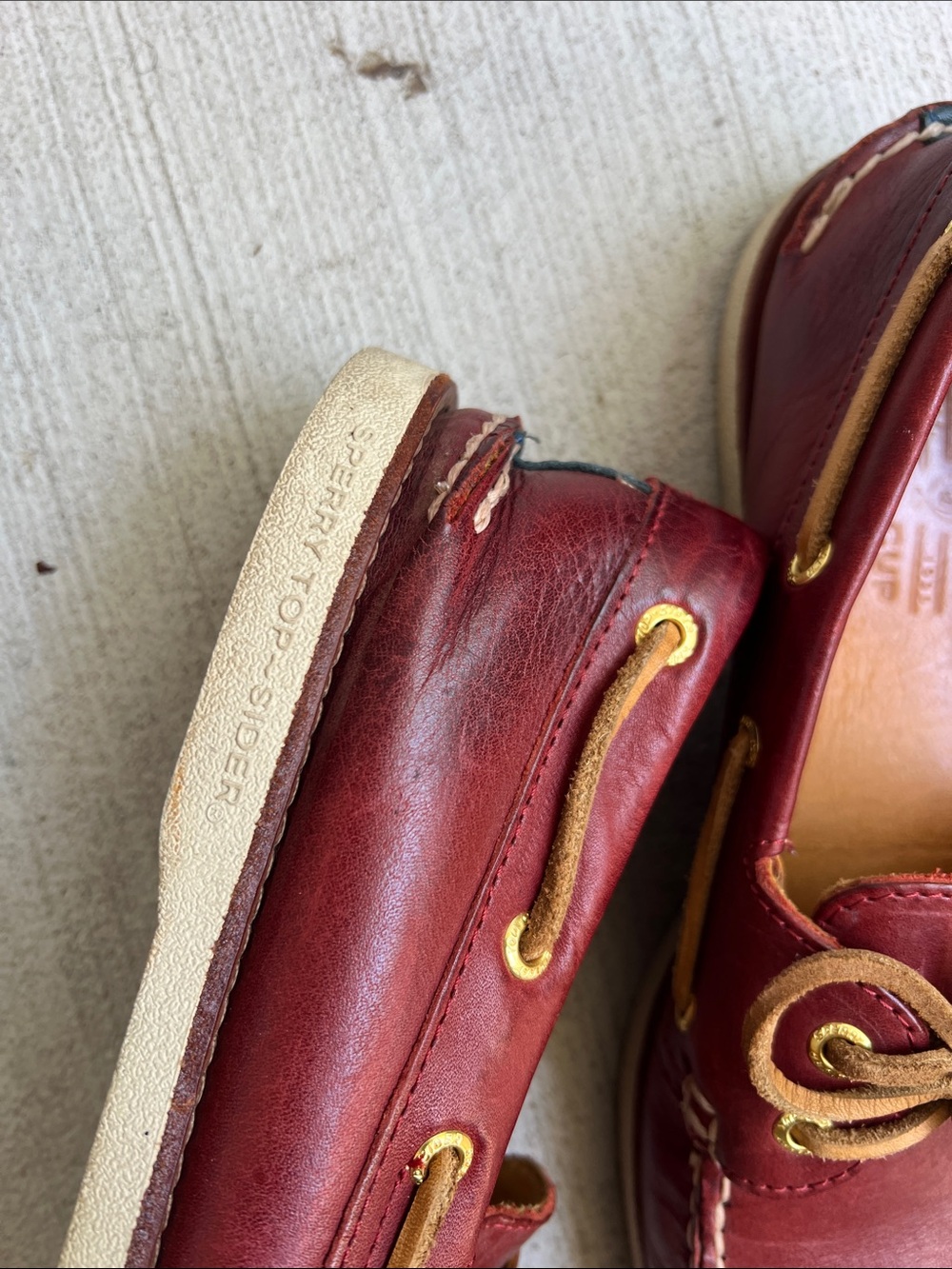 Sperry Top-Sider Gold Cup Dark Red Burgundy Leather Boat Shoes with Tan Laces 11 - Picture 2 of 11